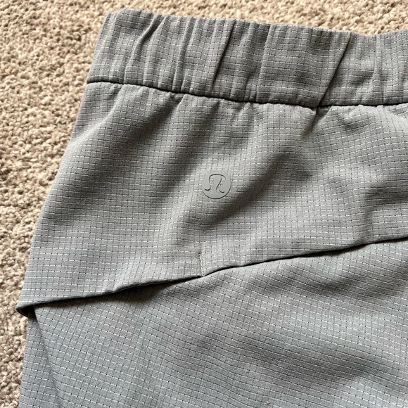 Women’s Lululemon Essential Affinity Mid Rise Joggers Size 12 Rhino Grey - Picture 10 of 16